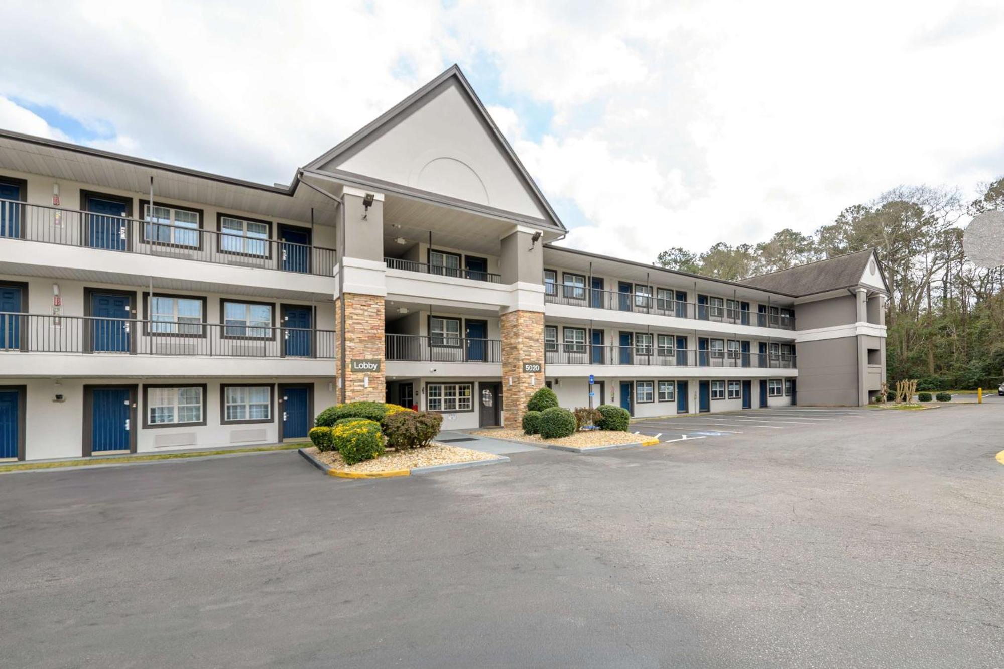 Studio 6 Columbus Ga Columbus Airport Exterior photo